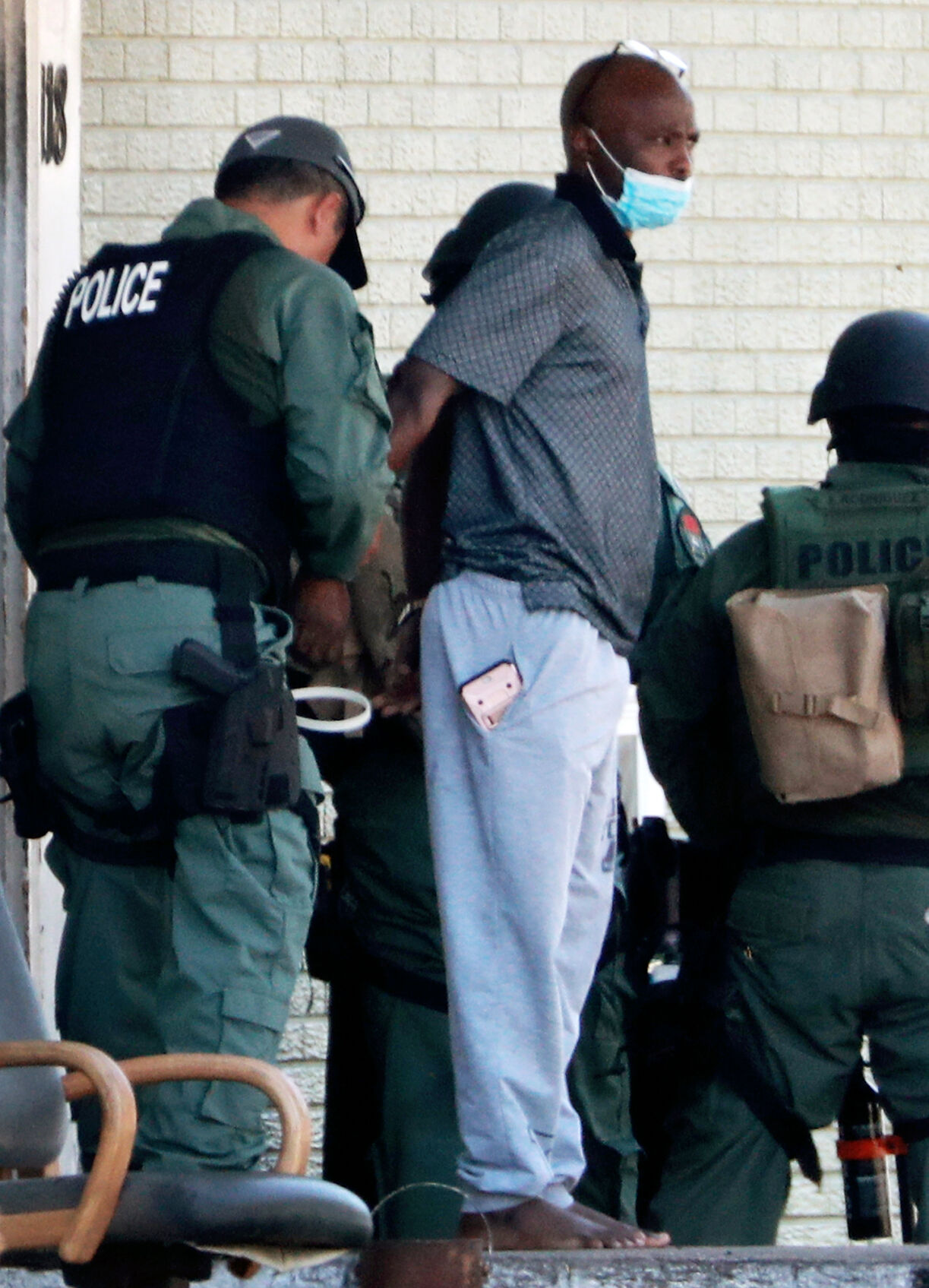 071820_StandOff009_bjs.JPG
